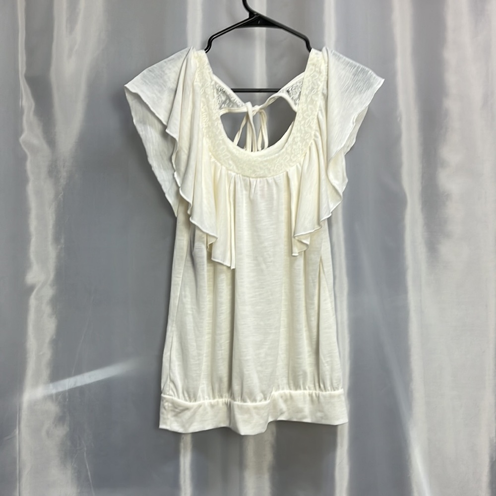 No boundaries sleeveless top - Picture 2 of 5